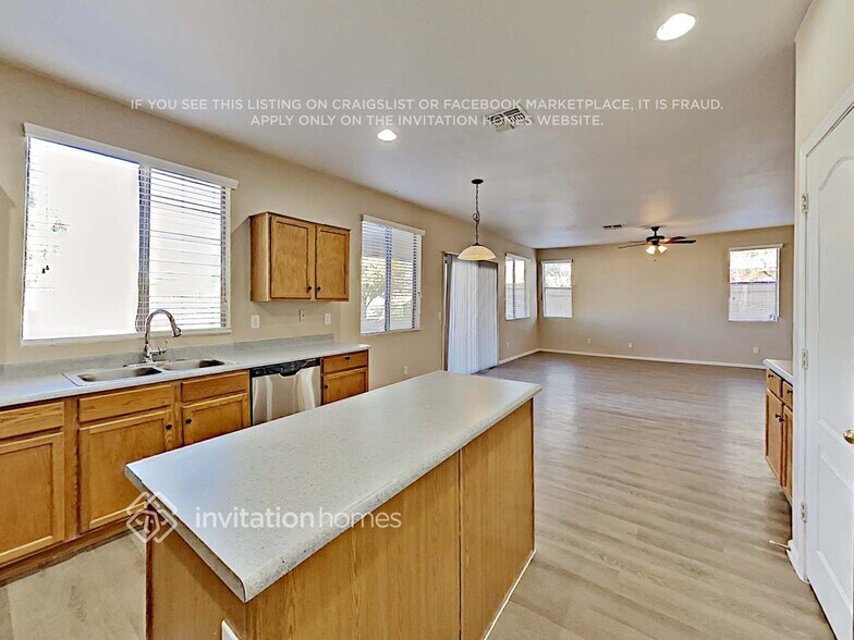 Building Photo - 244 S 124th Ave