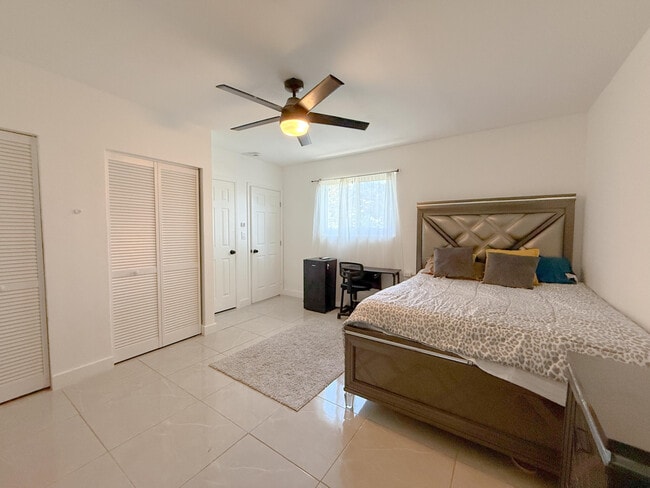 Building Photo - 2823 Polk St