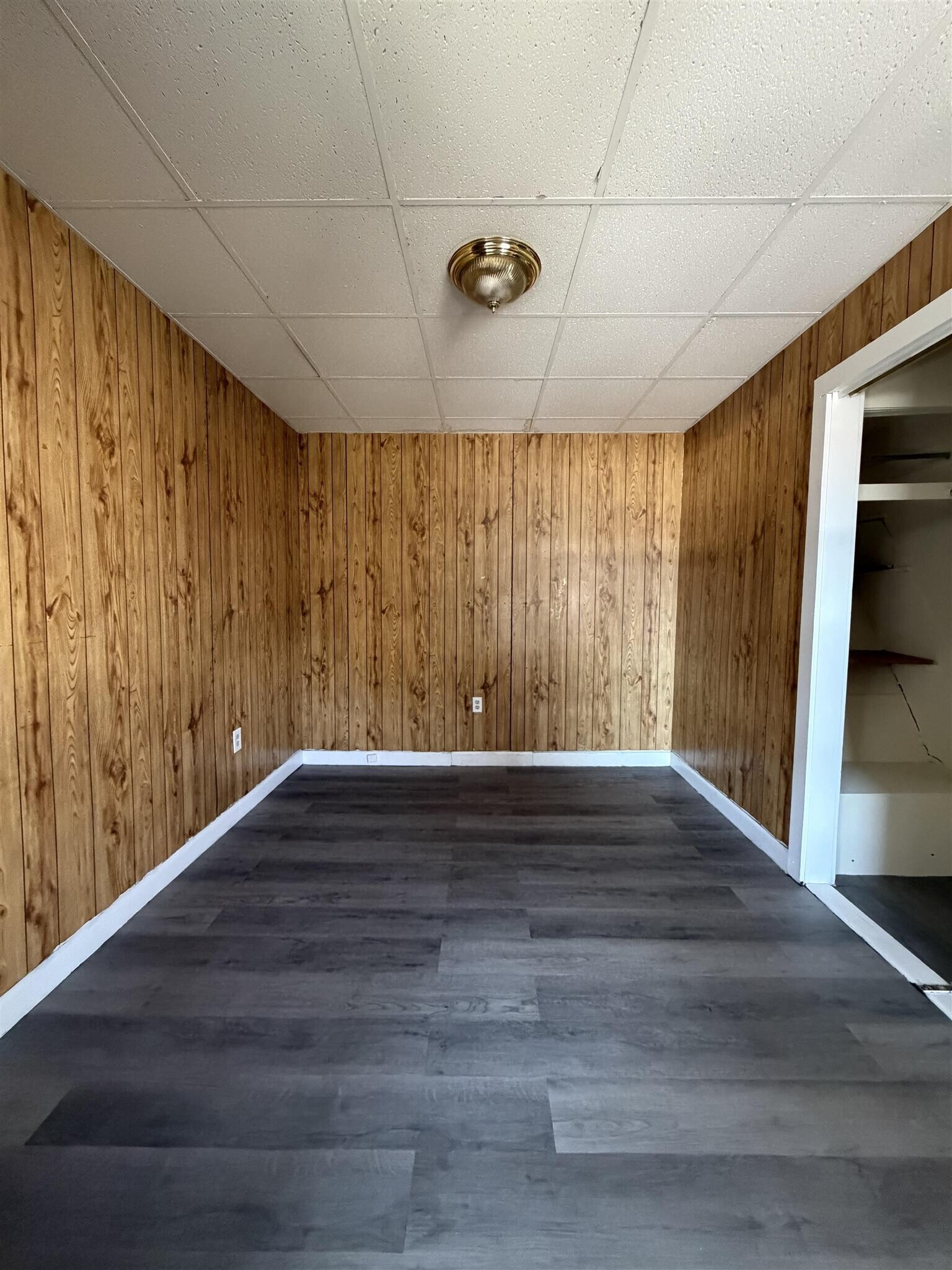 Building Photo - 9 School St