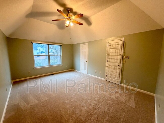 Building Photo - 274 Ambling Cir