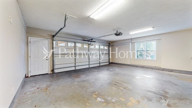 Building Photo - 903 Sweetbay Ct
