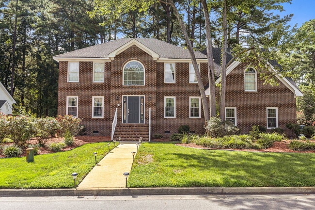 Building Photo - 951 Forest Lakes Cir