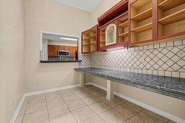 Building Photo - 7315 Foxside Ln