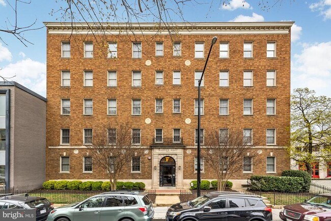 Building Photo - 1417 Newton St NW