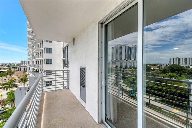 Building Photo - 1830 Radius Dr