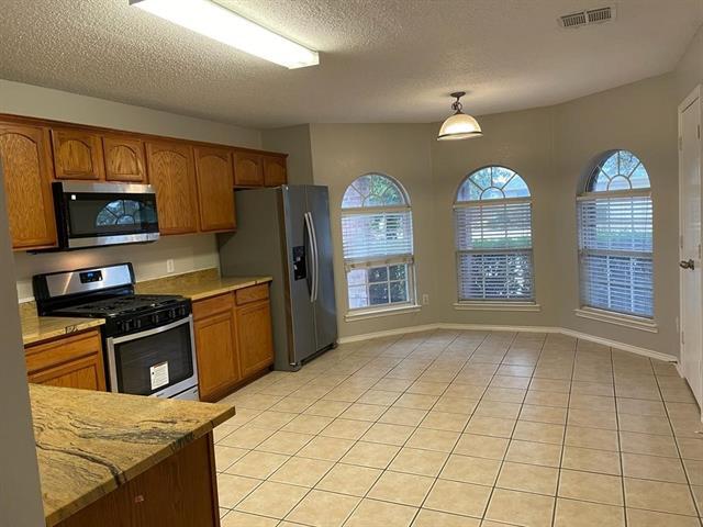 Building Photo - 9833 Fillmore Dr