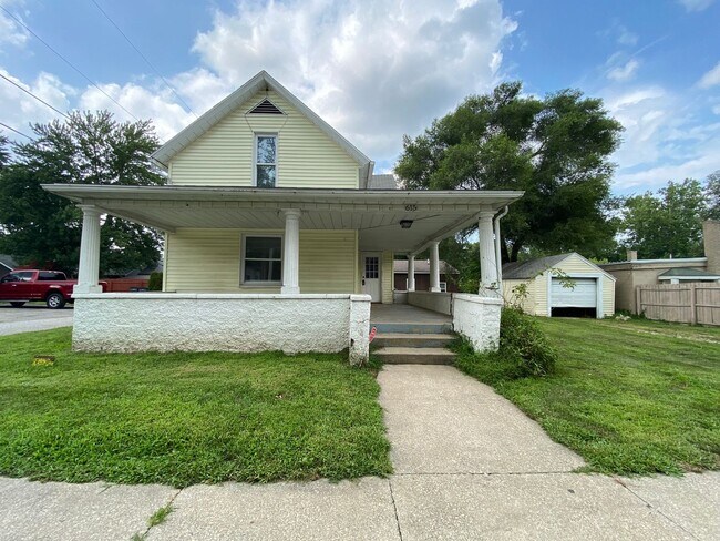 Building Photo - 615 W Wilkinson St