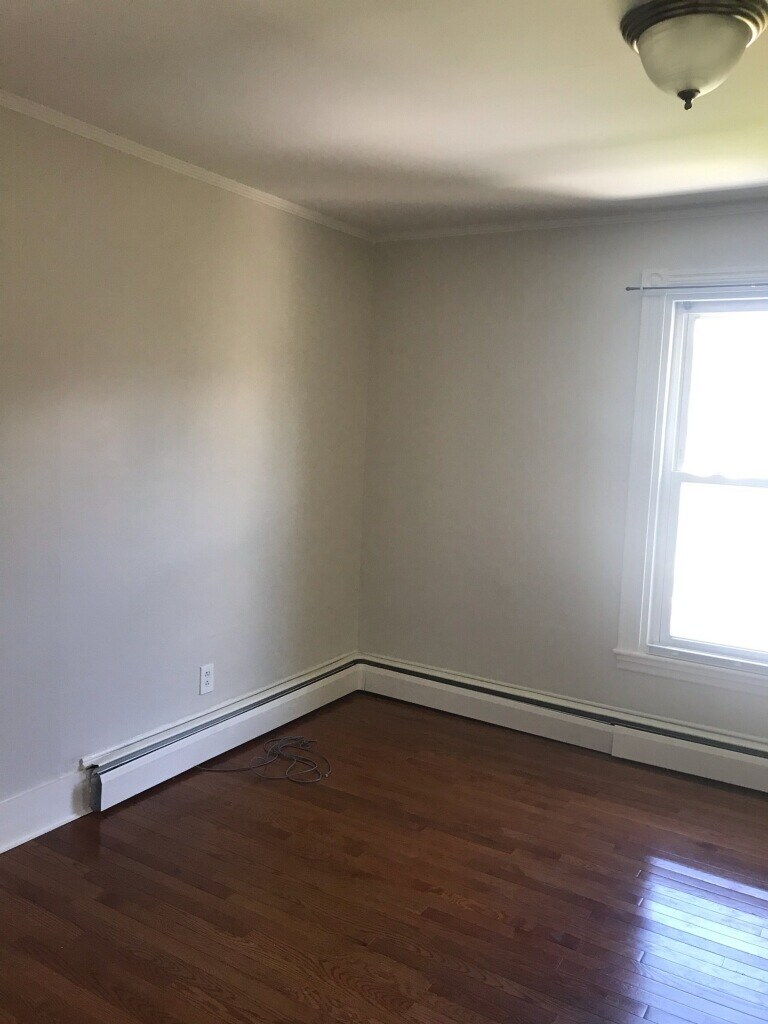 Building Photo - 184 Forest Ave