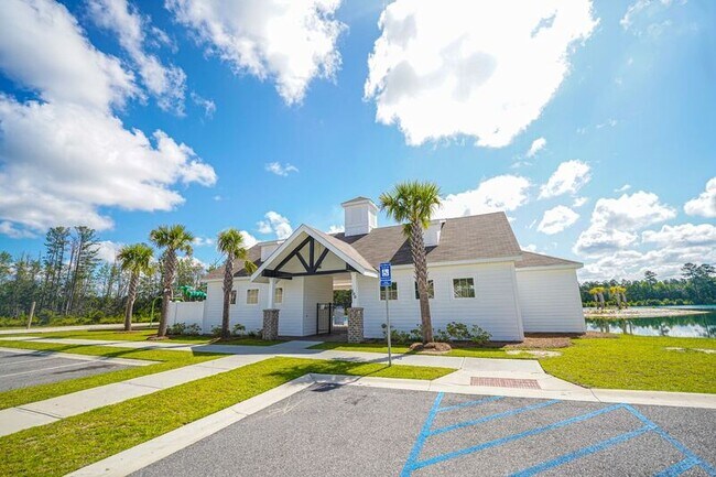 Building Photo - 128 Kingswood Cir