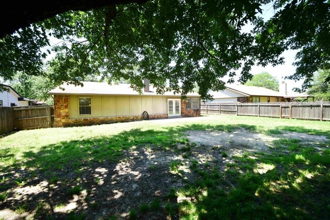 Building Photo - 1717 N Desert Palm Ave