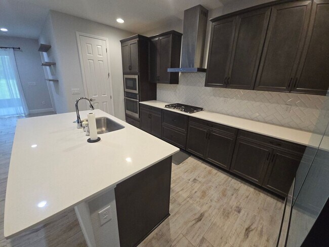 Building Photo - 3/2 Home in Lithia ****MOVE-IN SPECIAL, $500 OFF 2ND MONTHS RENT!!****