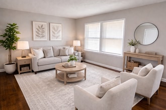 Building Photo - Cute Three Bedroom Home