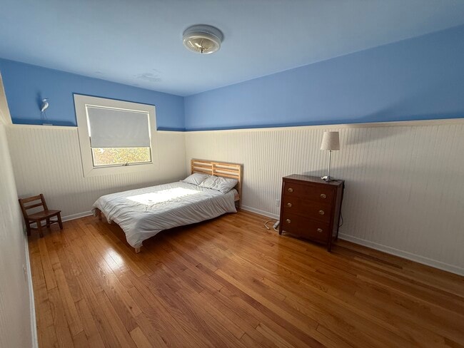 Building Photo - 5 Skyline Dr