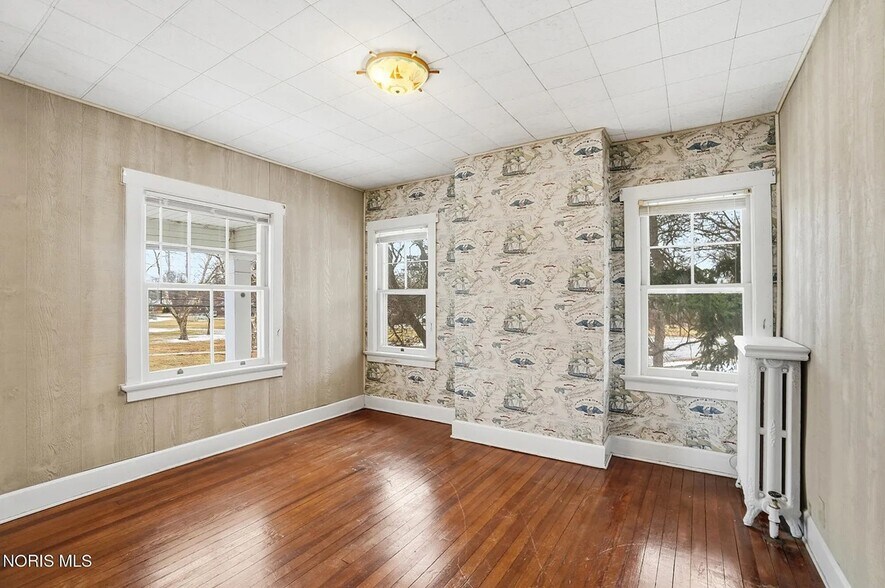 Building Photo - 3605 River Rd