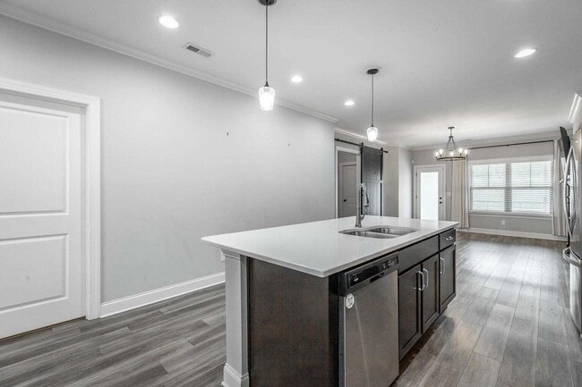 Building Photo - 5038 Shelterwood Dr NE