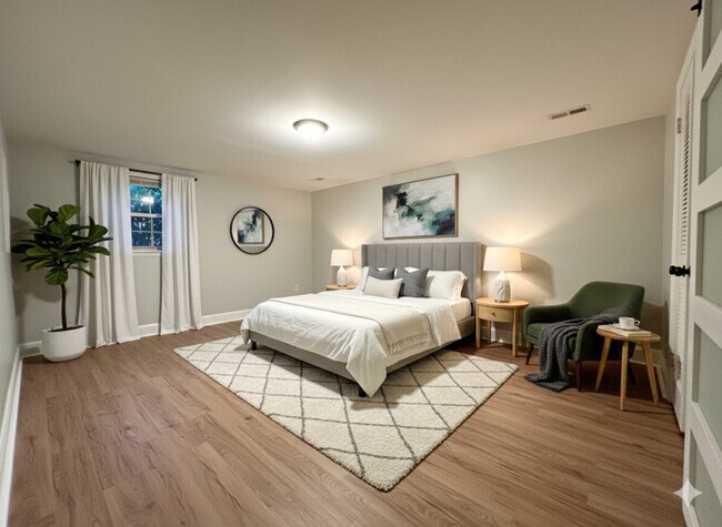 Building Photo - 5922 Amity Pl