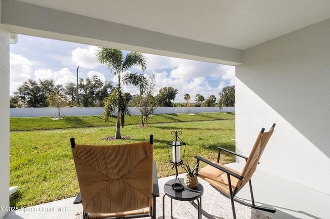 Building Photo - 177 Hidden Woods Pl