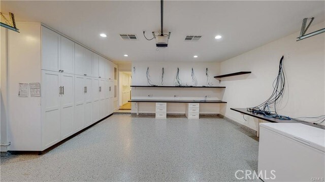 Building Photo - 3119 Mesa Verde Dr