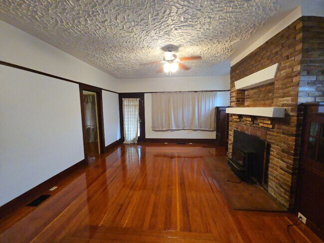 Building Photo - 2314 Union St