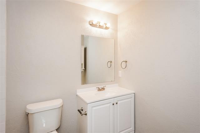 Building Photo - 3114 Echo Dr