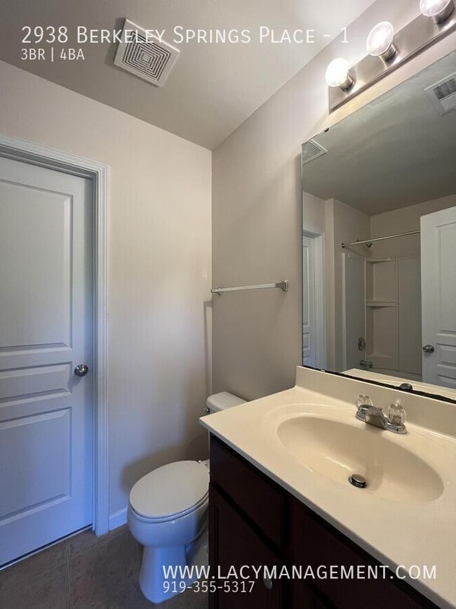 Building Photo - 2938 Berkeley Springs Pl