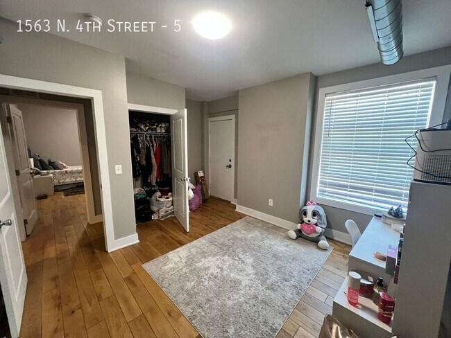 Building Photo - 1563 N 4th St