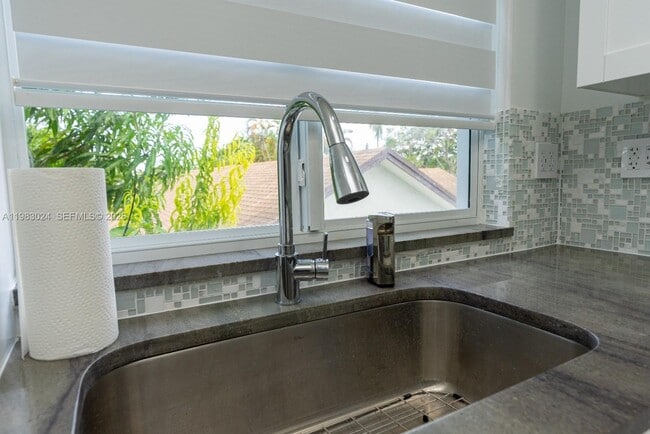 Building Photo - 13270 SW 103rd Terrace