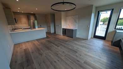 Building Photo - Rhine House Lofts