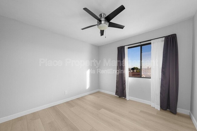 Building Photo - 6863 Caminito Mundo