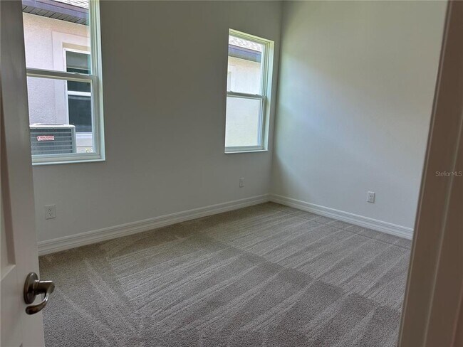 Building Photo - 4778 SE 25th Loop