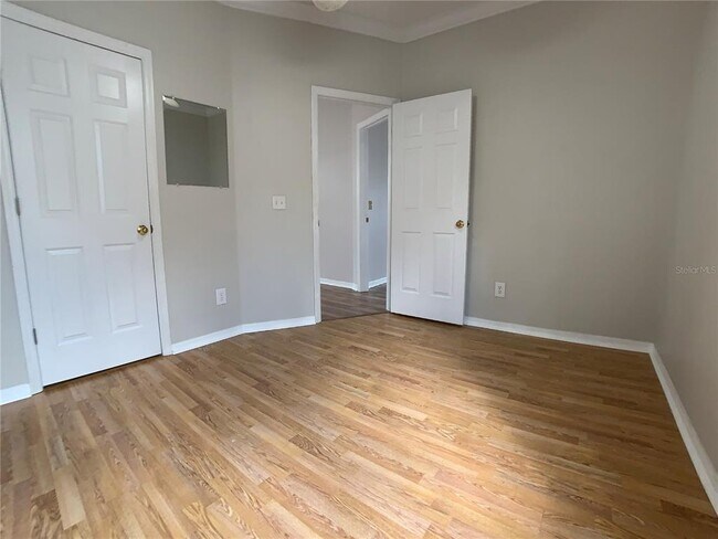 Building Photo - 622 Wisteria Ln