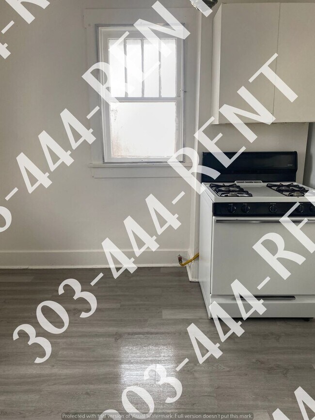 Building Photo - 10625