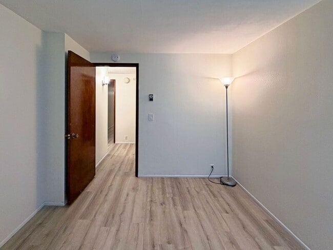 Building Photo - 2685 Woodstone Pl