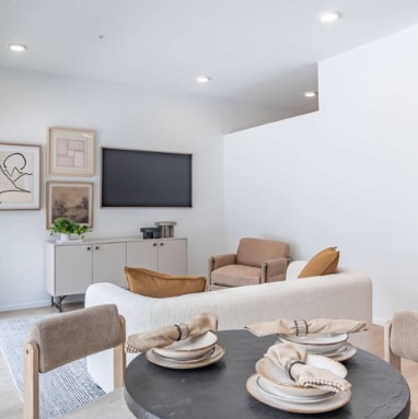 Building Photo - 700 Craighead St