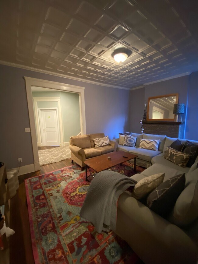 Building Photo - 1830 Swann St NW