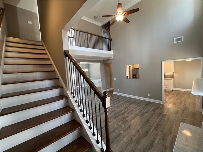 Building Photo - 732 E Jefferson St