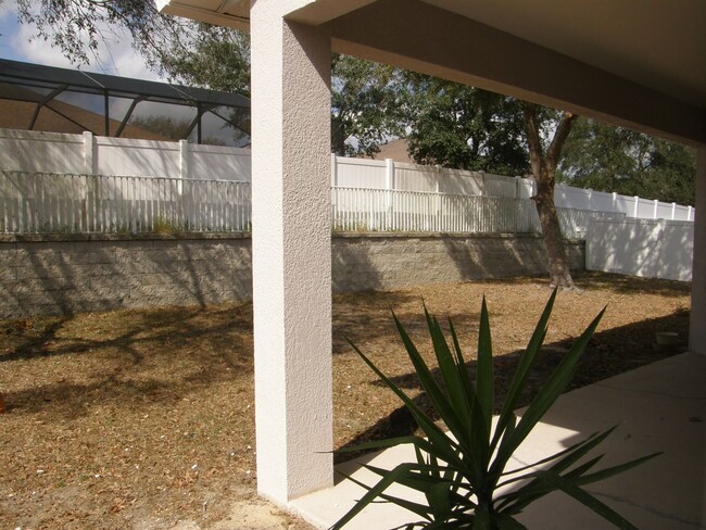 Building Photo - 4/3/2 home in the gated community of Sterl...