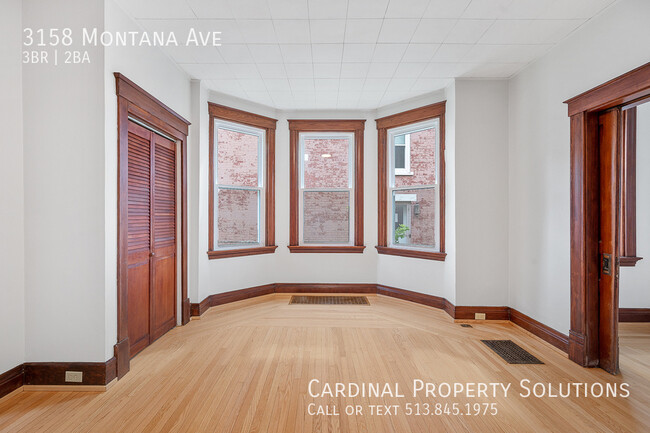 Building Photo - 3158 Montana Ave