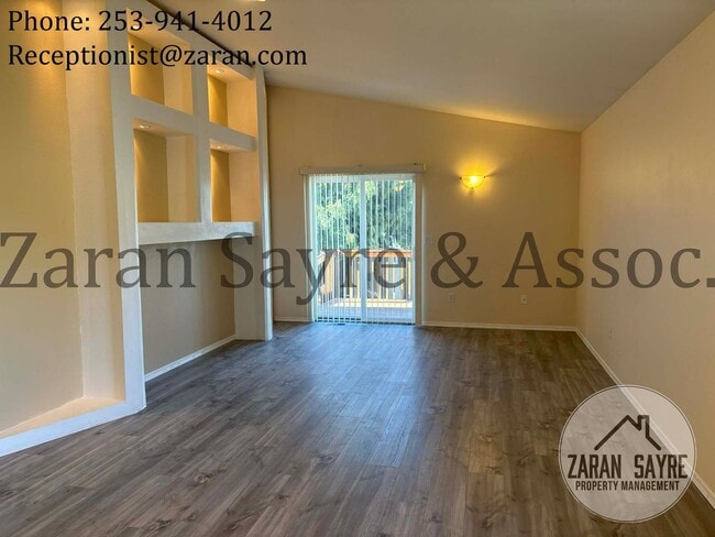 Building Photo - 109- Lovely home on Tacoma's Eastside!