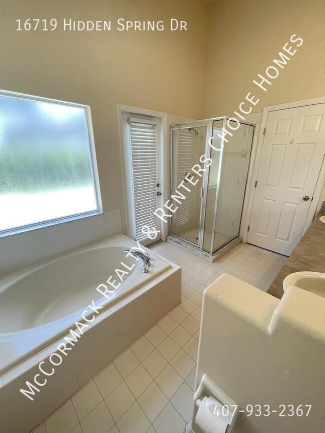 Building Photo - 16719 Hidden Spring Dr