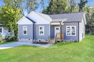 Building Photo - 107 Roanoke St