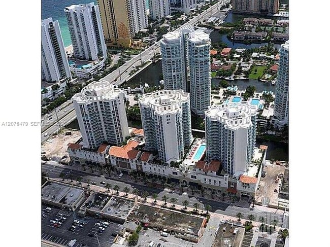 Building Photo - 200 Sunny Isles Blvd