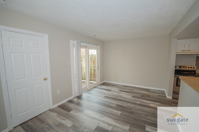 Building Photo - 6449 Union Ct