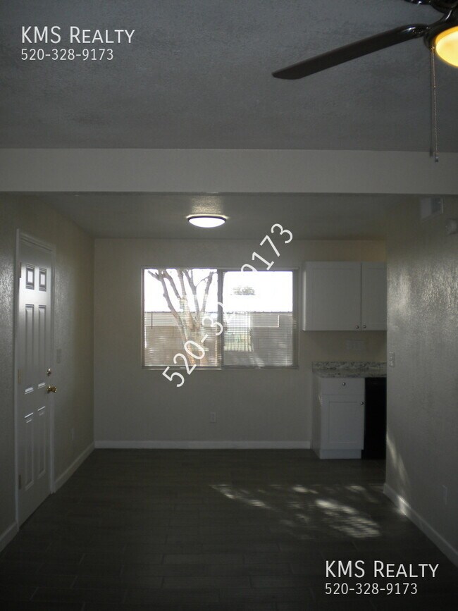 Building Photo - 3636 S Marvin Pl