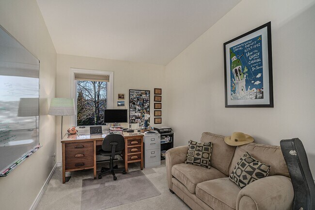 Building Photo - 4Bd/3.25Ba Seattle House