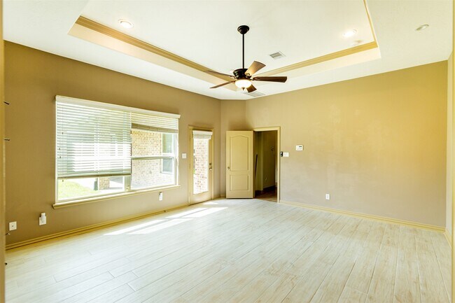 Building Photo - 25010 Florina Ranch Dr