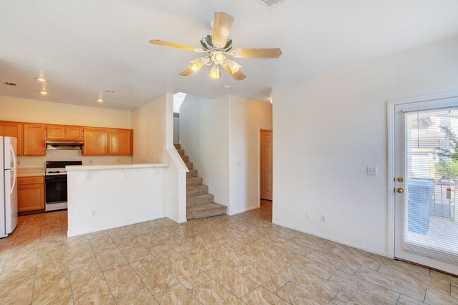 Building Photo - Beautiful 4-Bedroom Home in Gated Summerli...