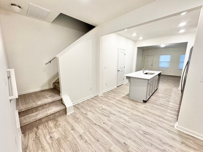 Building Photo - Two bedroom 2 1/2 bath Minutes from downtown Mooresville - SPRING Move In Special