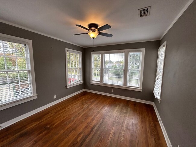 Building Photo - Highly sought after Monticello Unit Coming in April!