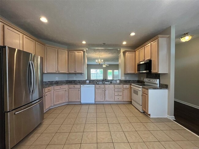 Building Photo - 9679 Greythorne Way